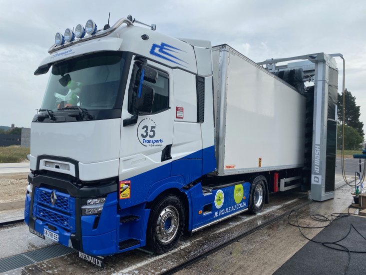 Portique de lavage poids lourds pour la société Camion Net