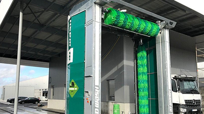 portique de lavage camion utilitaires poids lourds
