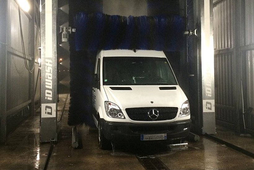 portique de lavage poids lourds utilitaire minibus