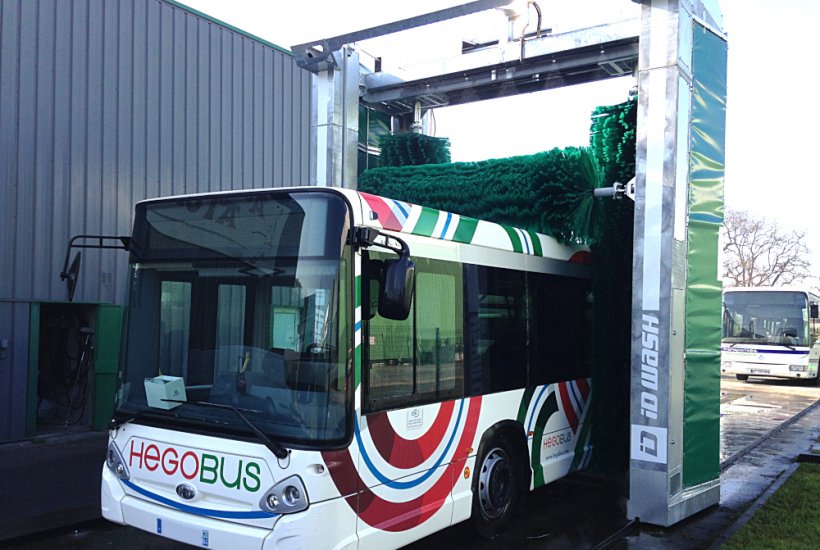 portique lavage bus