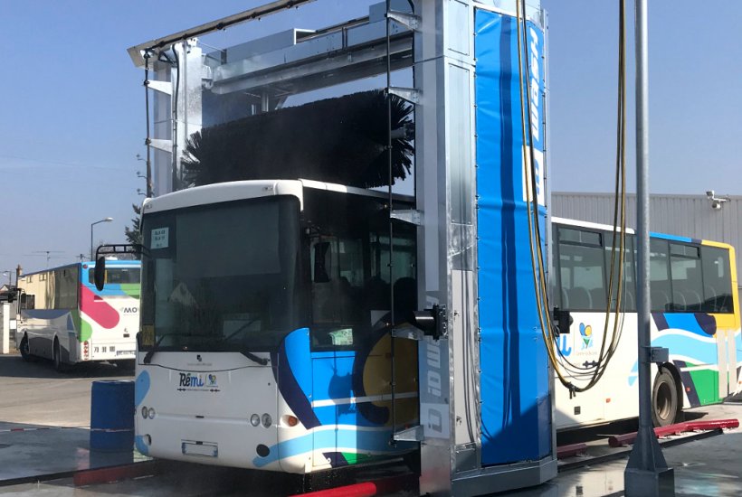 tunnel-de-lavage-bus-rincage-finition