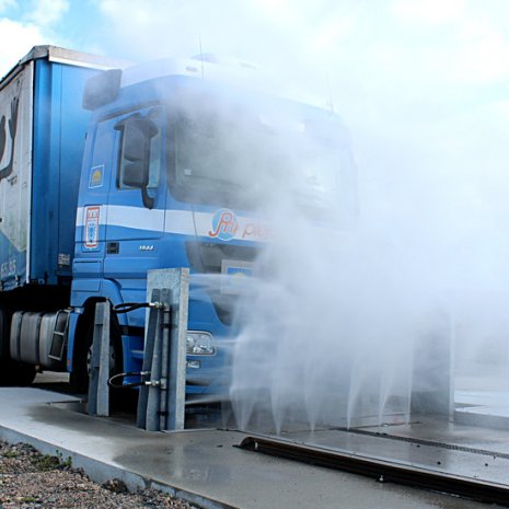 lavage-poids-lourds-camion-nettoyage-poids-lourds-transports-piejac-maingret.jpg Thumbnail