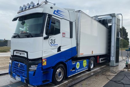 Portique de lavage poids lourds pour la société Camion Net