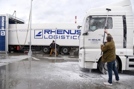 Portique lavage poids lourd camion rhenus logistique