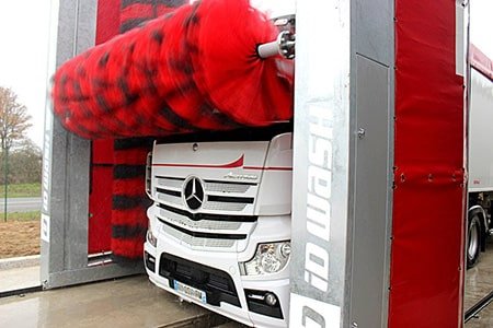 station de lavage poids lourds ID WASH pour camion