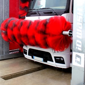lavage camion et véhicules industriels avec portique de lavage poids-lourd